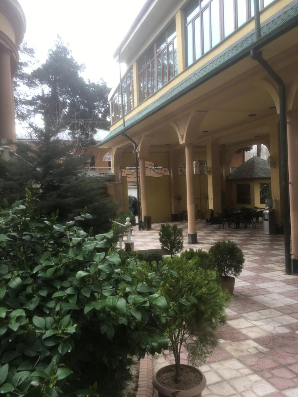 Twins Hotel Duschanbe Exterior foto